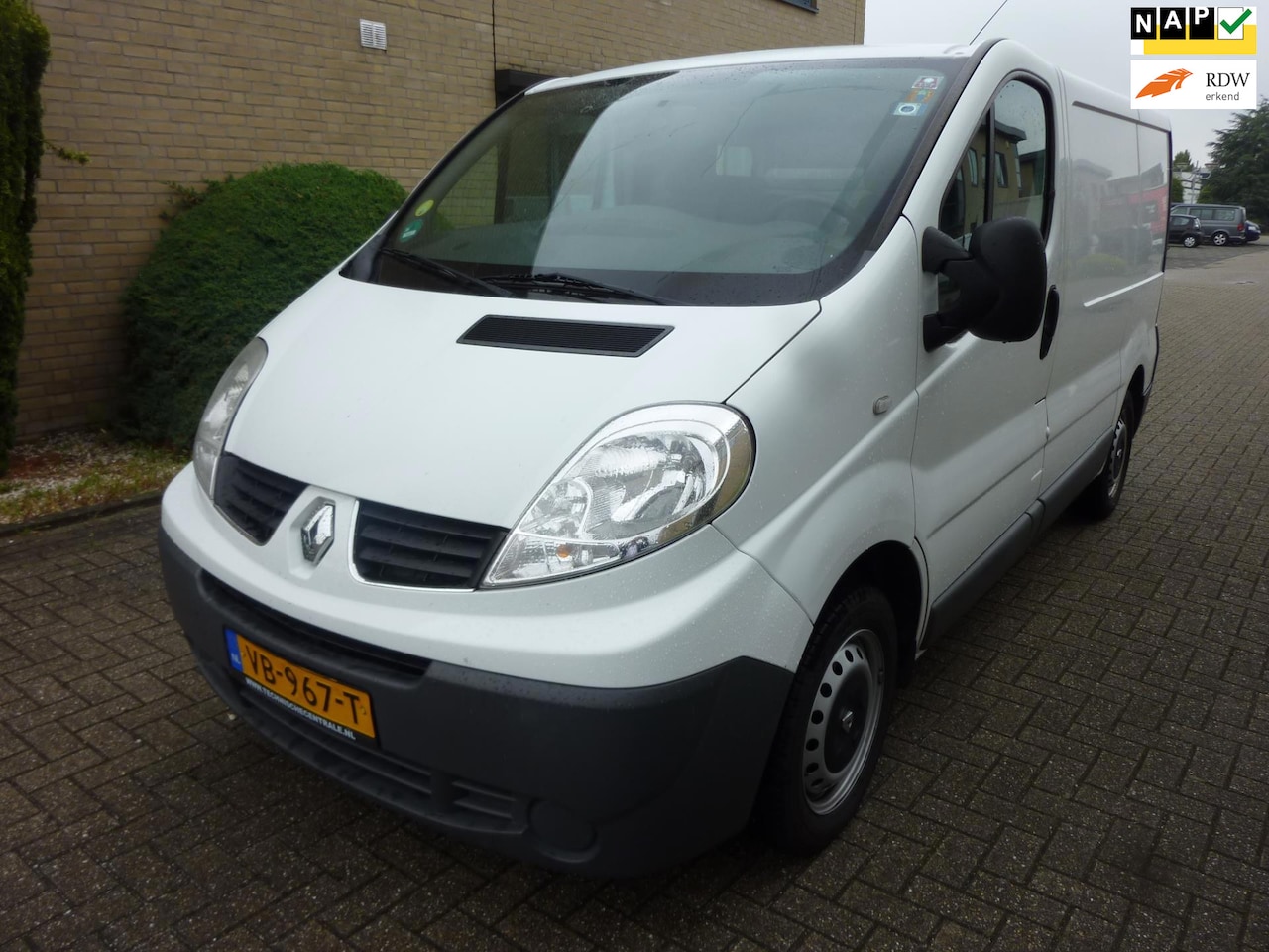 Renault Trafic - 2.0 dCi T27 L1H1 Airco Marge Bus Loopt en Rijd Prima - AutoWereld.nl