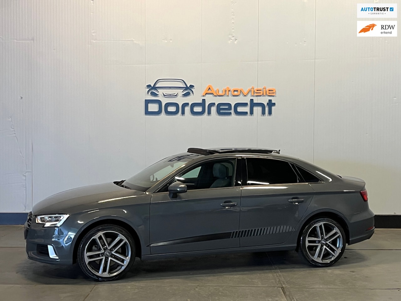 Audi A3 Limousine - 2.0 TFSI Sport Pro Line S|190PK|Pano|Keyless|LED|Carplay|Camera|Navi|Leder|Stoel Verw - AutoWereld.nl