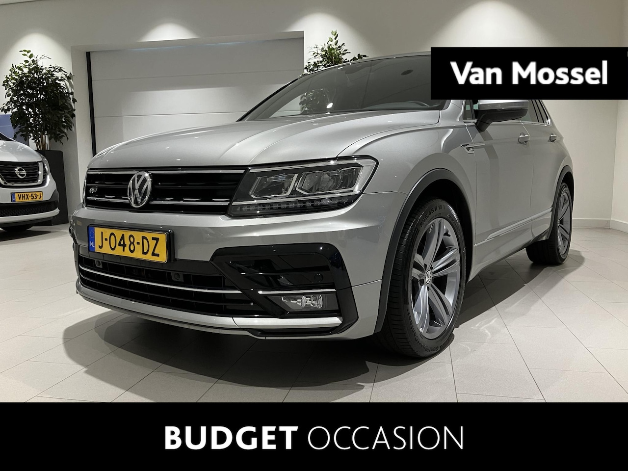 Volkswagen Tiguan - 1.5 TSI Comfortline Business 131 PK | R-Line Exterieur | Apple Carplay | Digital Cockpit P - AutoWereld.nl
