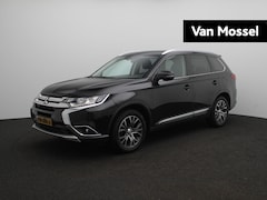 Mitsubishi Outlander - 2.0 Connect Pro Aut. | Eerste Eigenaar | Trekhaak | LED | Stoel & Stuur Verwarming | Camer
