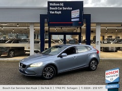 Volvo V40 - 2.0 T2 Nordic+ / NL-Auto / Dealer-Onderhouden / Standkachel / Cruise-Control / Climate-Con