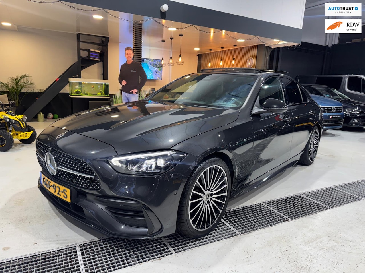 Mercedes-Benz C-klasse - 180 AMG Line|Pano|Sfeer|Camera|Burmester|FULL - AutoWereld.nl