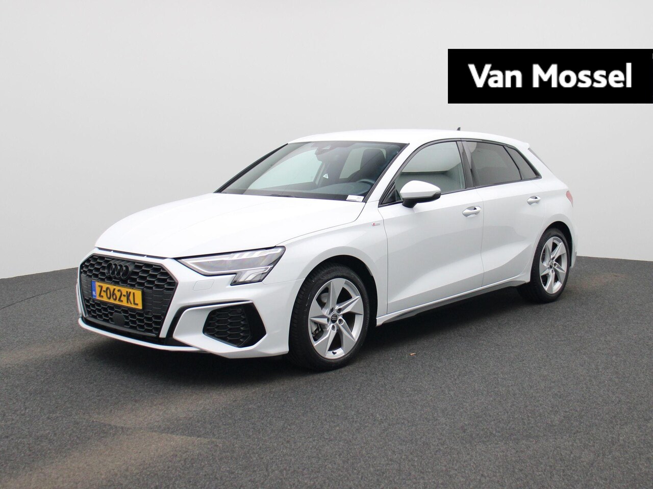 Audi A3 Sportback - 35 TFSI S edition 150 PK | S-Line | Automaat | Navigatie | Trekhaak | Adaptive Cruise Cont - AutoWereld.nl