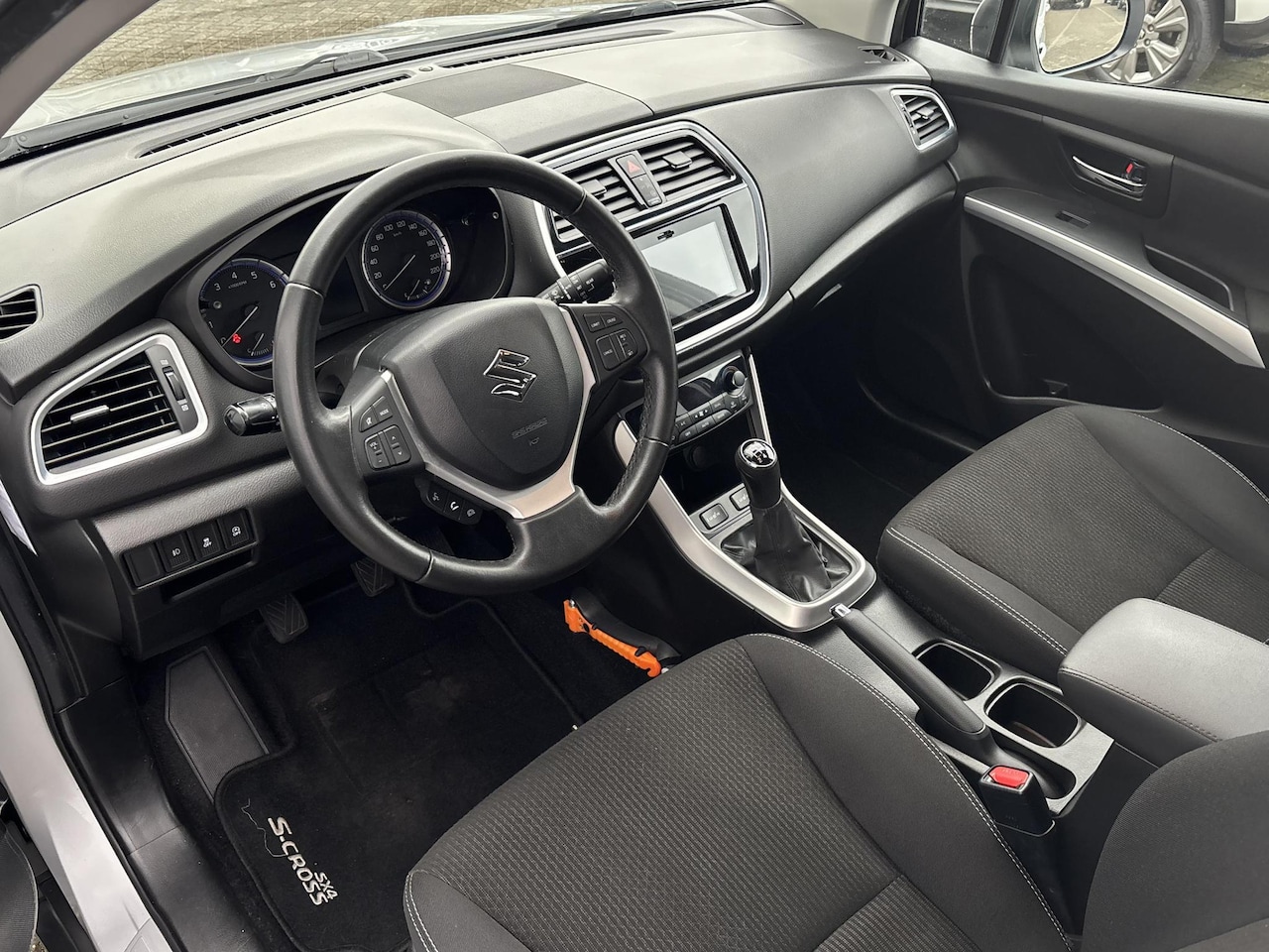 Suzuki S-Cross - 1.0 Boosterjet Exclusive Climate Control | Navigatiesysteem | Stoelverwarming  | Cruise Co - AutoWereld.nl