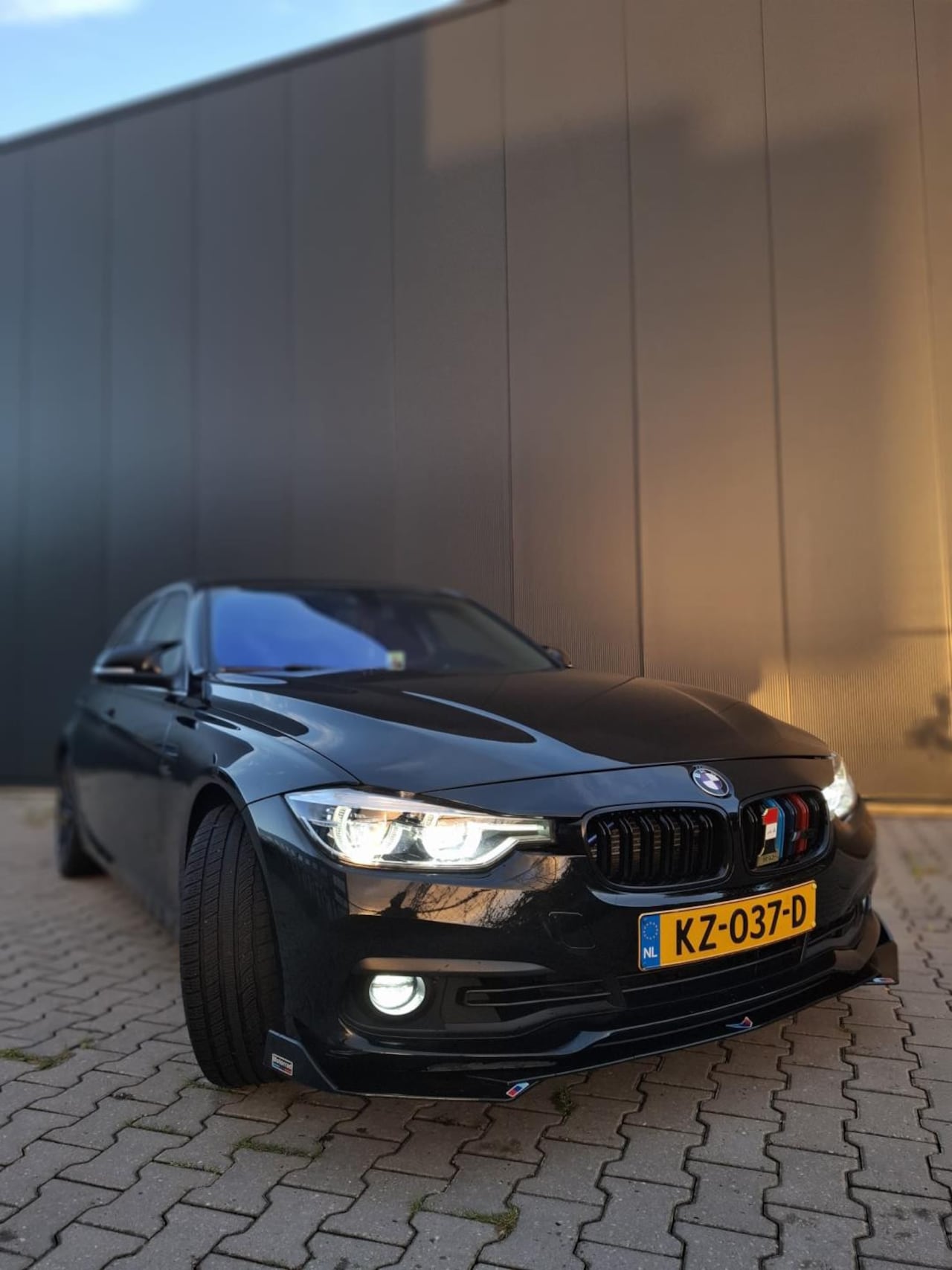 BMW 3-serie - 330e Centennial High Executive 330e Centennial High Executive - AutoWereld.nl