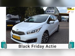Kia Cee'd - CEED 1.4-16 V CRUISE/AIRCO/PDC/BLUETOOTH/6 BAK/XENON/5 DRS/LMW 16 INCH/STUUR EN STOEL VERW