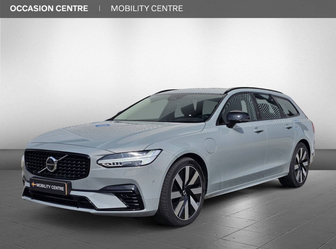Volvo V90 - T6 AWD Ultimate Dark | Trekhaak | 360 Camera | Leder - AutoWereld.nl
