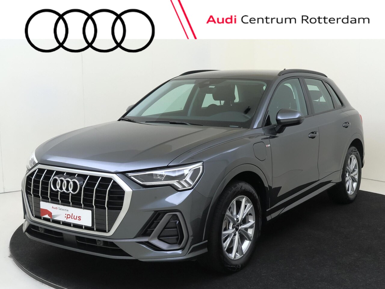 Audi Q3 - 45 TFSI e S edition | Parkeersensoren | Dodehoek detectie | Adaptieve cruise control | Sto - AutoWereld.nl