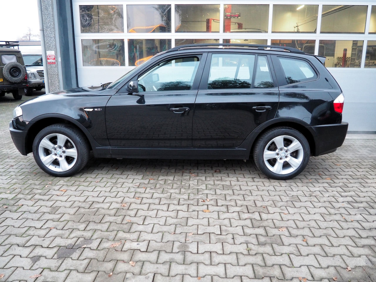 BMW X3 - 2.0i Introduction CLIMA CRUISE PARKEER S. NAVI