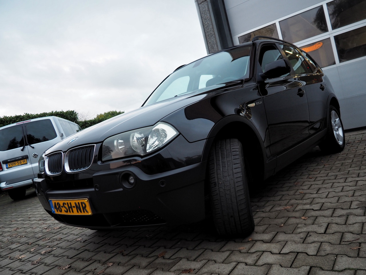 BMW X3 - 2.0i Introduction CLIMA CRUISE PARKEER S. NAVI