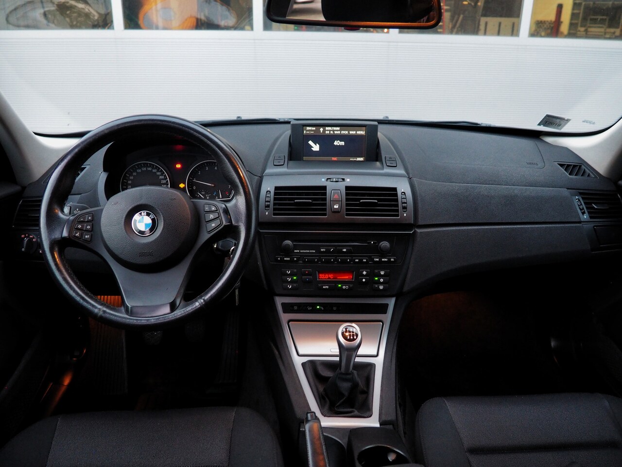BMW X3 - 2.0i Introduction CLIMA CRUISE PARKEER S. NAVI