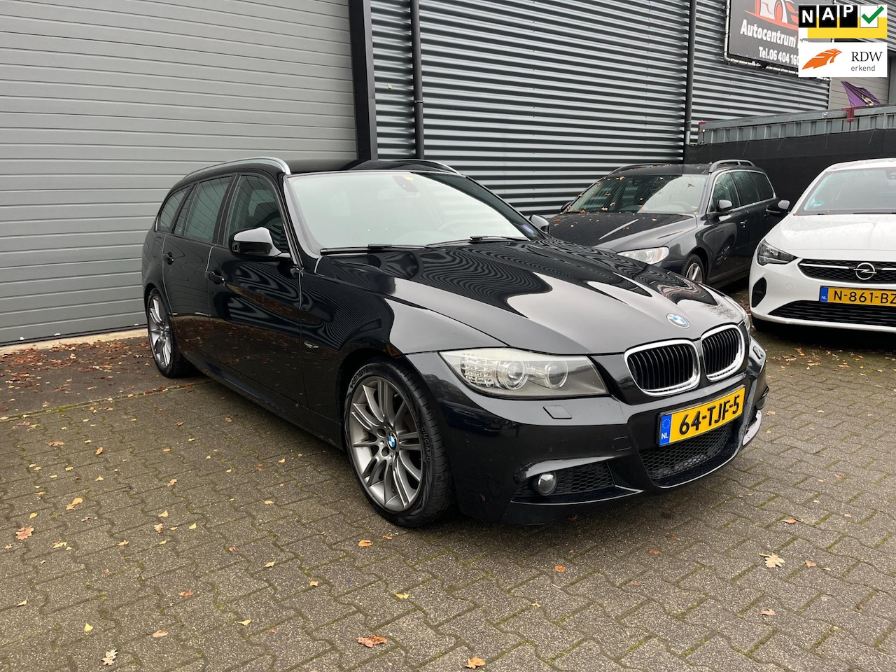 BMW 3-serie Touring - 318i Corporate Lease M-PAKKET/TREKHAAK - AutoWereld.nl