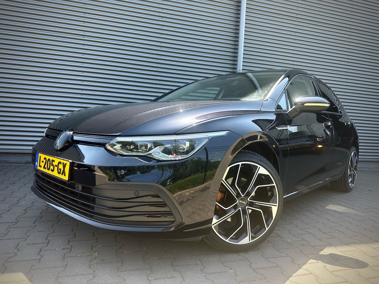 Volkswagen Golf Variant - 8 1.5 TSI 130pk Life met Virtueel dasboard - AutoWereld.nl