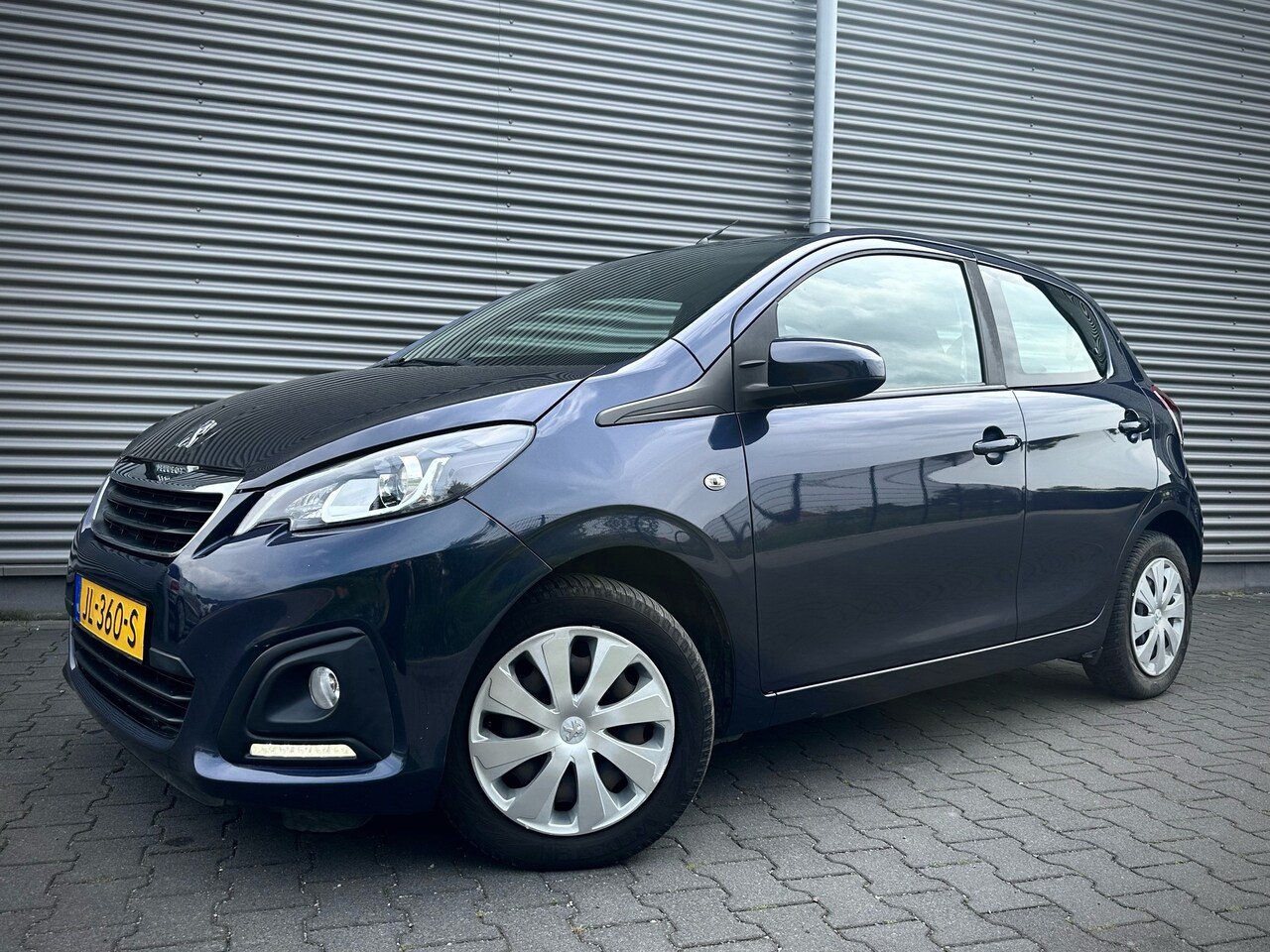 PEUGEOT 108