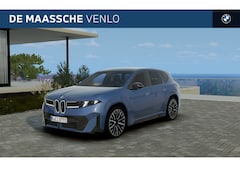 BMW iX3 - 50 xDrive M Sport / Panoramadak / M Sportstoelen / Trekhaak / Parking Assistant Profession