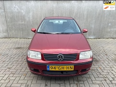Volkswagen Polo - 1.4 Trendline