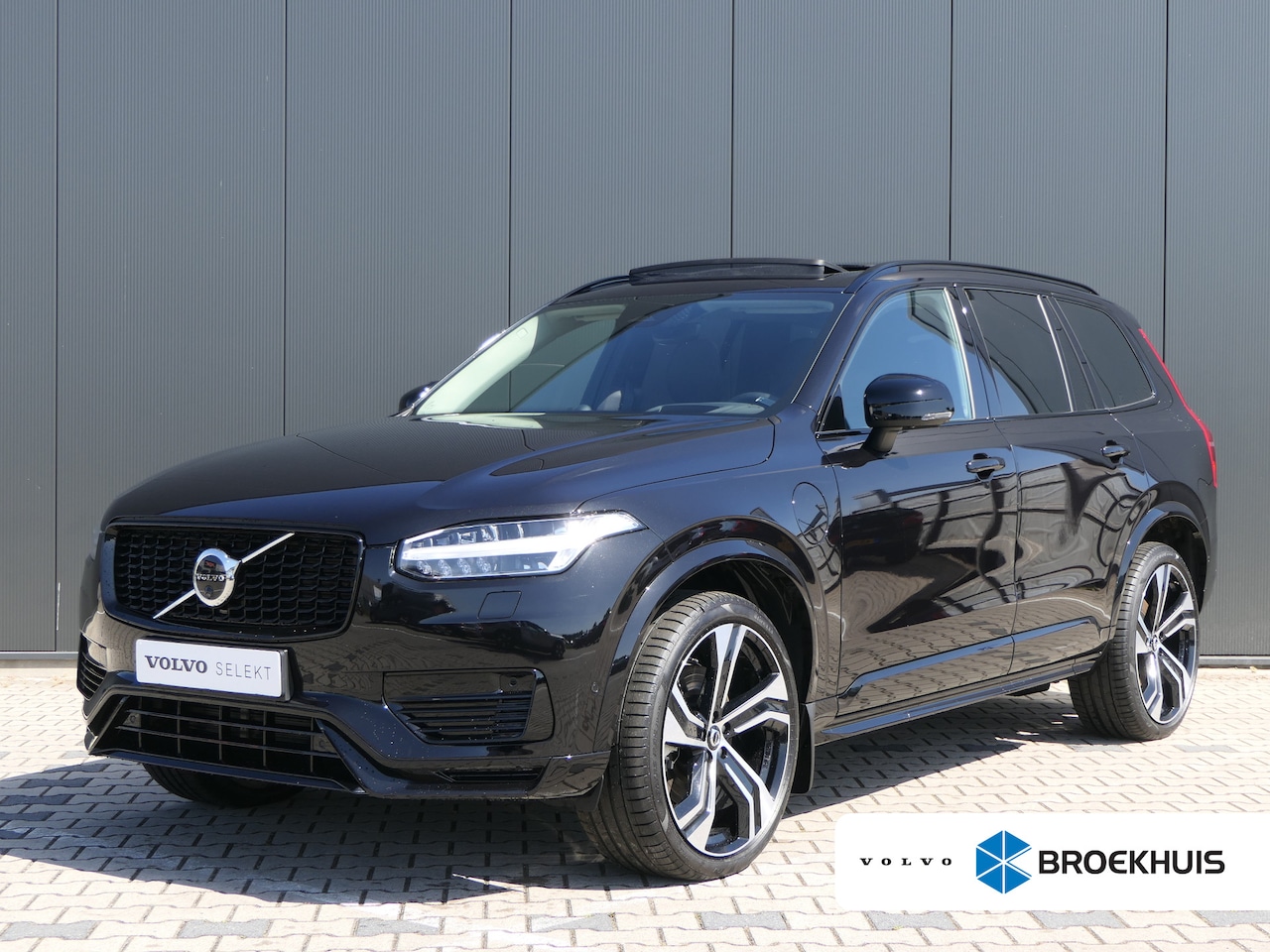 Volvo XC90 - T8 Plug-in hybrid AWD Ultra Dark | Bowers & Wilkins | Luchtvering | Massage | Stoelventila - AutoWereld.nl