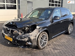 BMW X1 - SDrive18d, M-Sportpakket, harman kardon, alcantara, navigatie