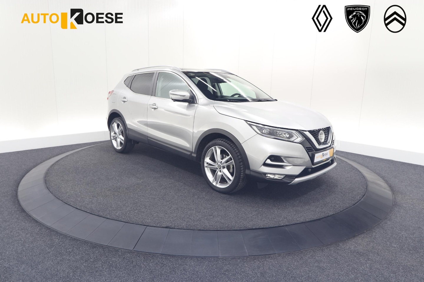 Nissan Qashqai - DIG-T 140pk N-Motion | Trekhaak | 360 Camera | Apple Carplay | Panoramadak - AutoWereld.nl