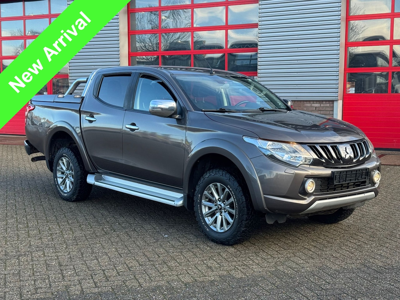Mitsubishi L 200 - 4*4 Cleartec Dubbel Cab airco - AutoWereld.nl