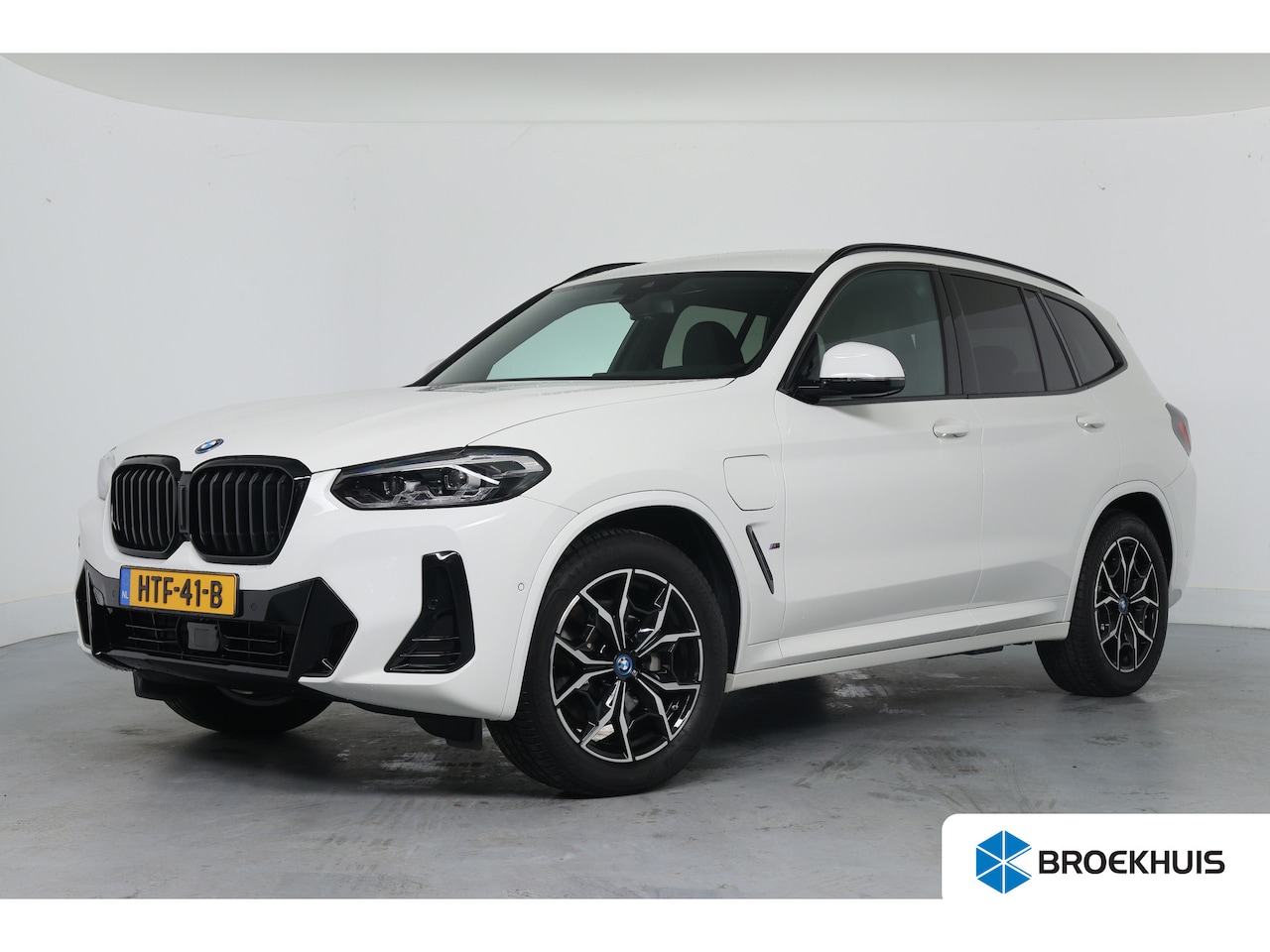BMW X3 - xDrive 30e M Sport | LED | Leder | Sportstoelen | Cruise Adaptive | Camera | Navi | Keyles - AutoWereld.nl