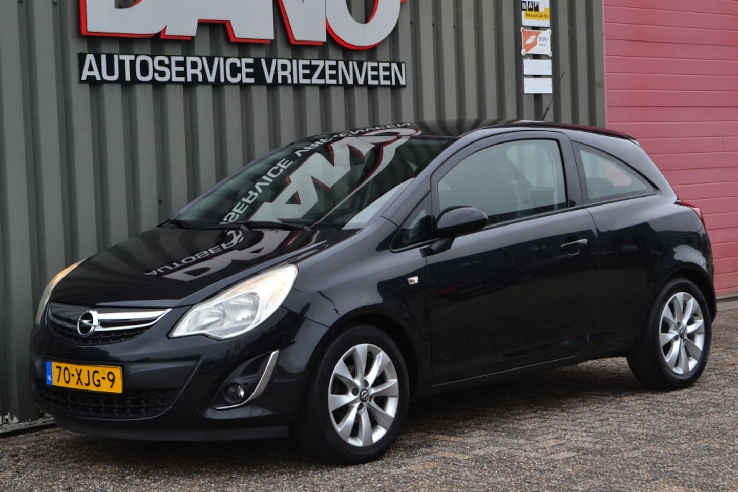 Opel Corsa - 1.2 Anniversary Edition LPG Airco/Cruise/Leer - AutoWereld.nl