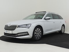 Skoda Superb Combi - 1.4 TSI iV Business Edition Plus 218pk | Panorama dak | Elektrische stoelen | Keyless | Na