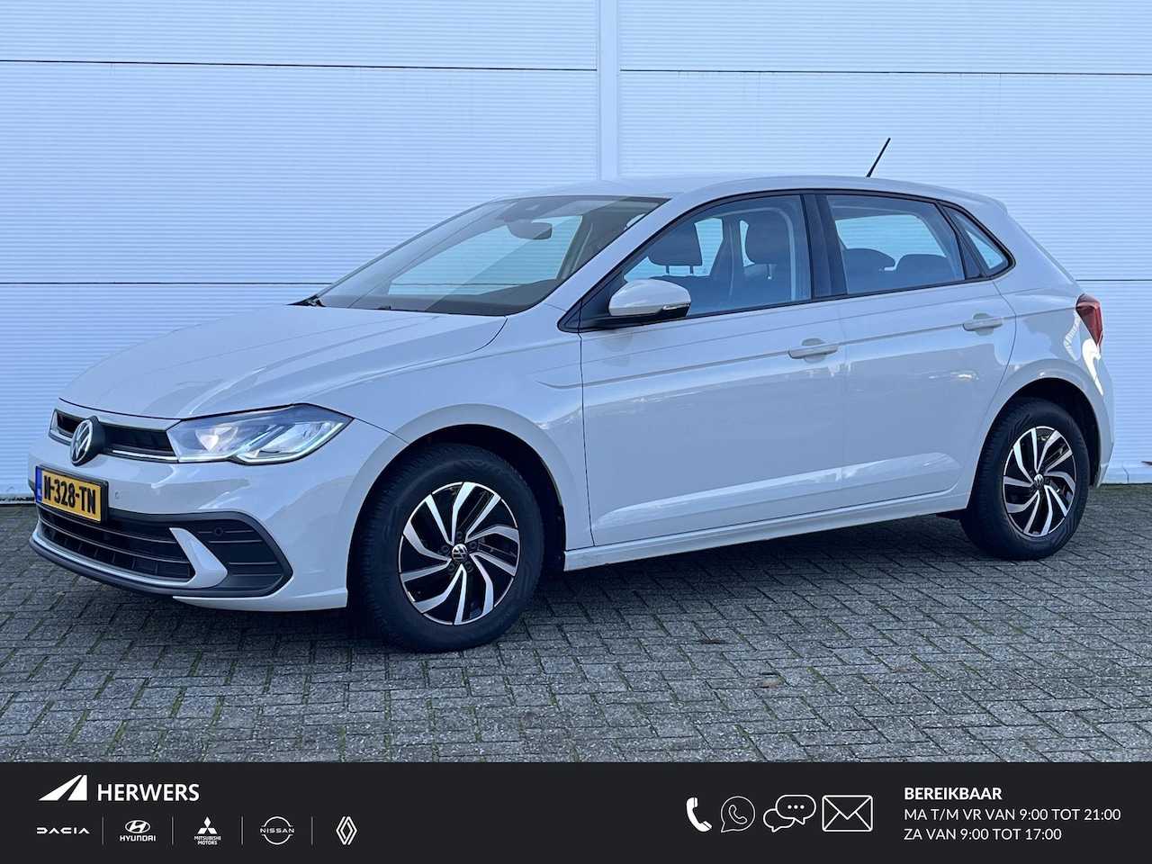 Volkswagen Polo - 1.0 TSI Life / Apple Carplay/Android Auto / lichtmetalen velgen 15" / airco / file assiste - AutoWereld.nl