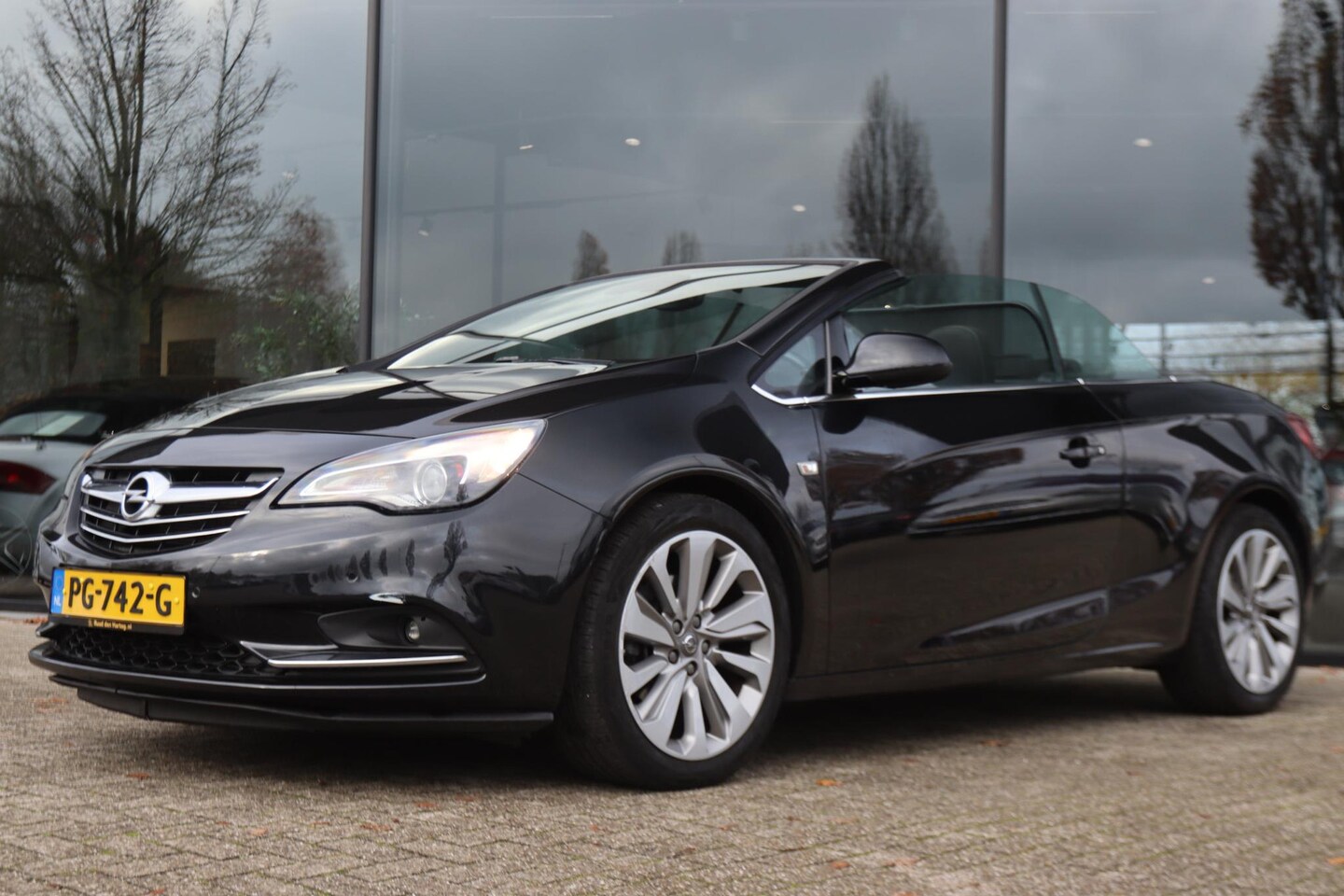 Opel Cascada - 1.6 TURBO 170PK AUT. INNOVATION | STOEL- STUURVERW. | NAVI | TREKHAAK AFN. | - AutoWereld.nl