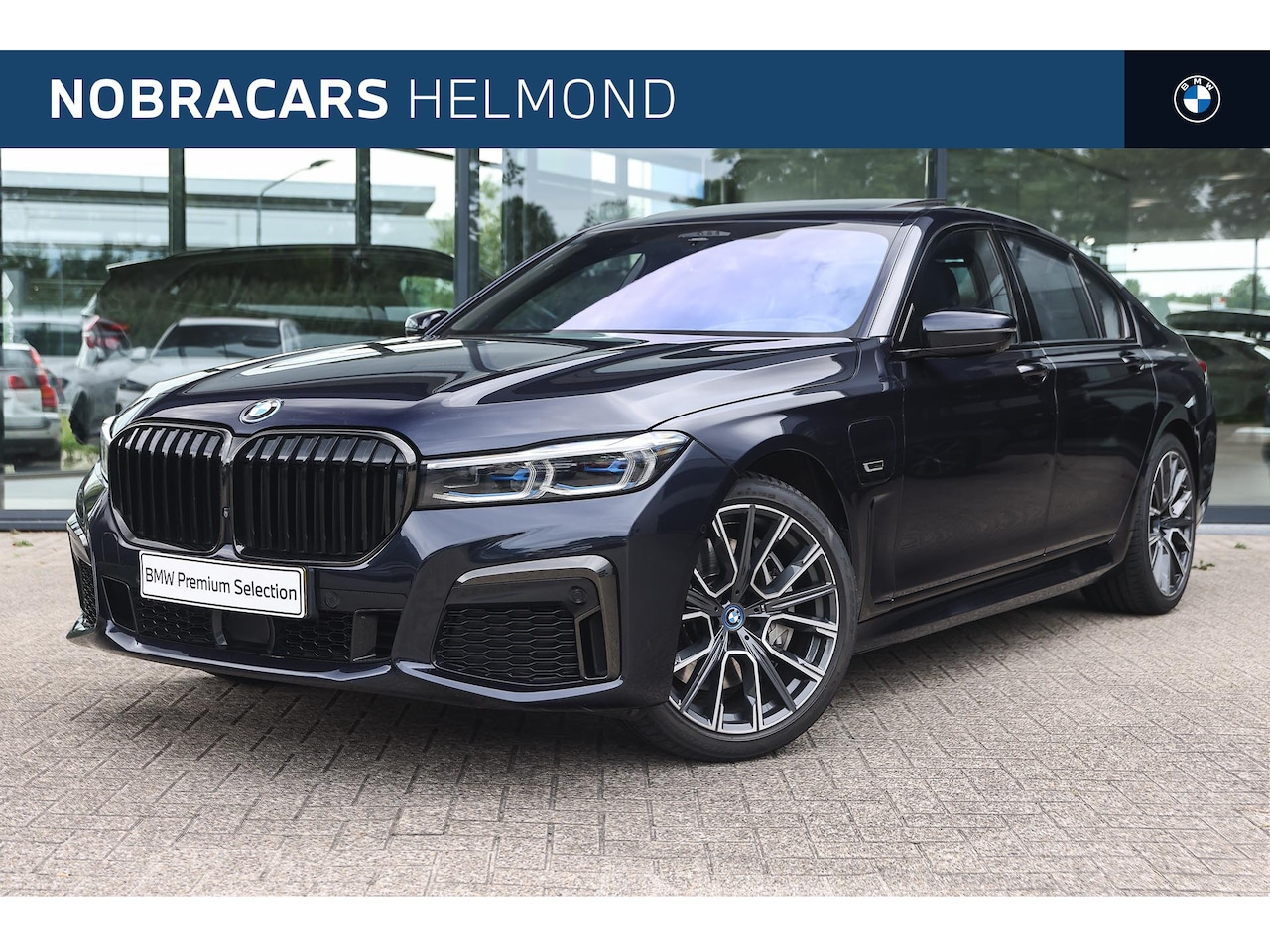 BMW 7-serie - 745e High Executive M Sport Automaat / Schuif-kanteldak / Laserlight / Soft Close / Stoelv - AutoWereld.nl