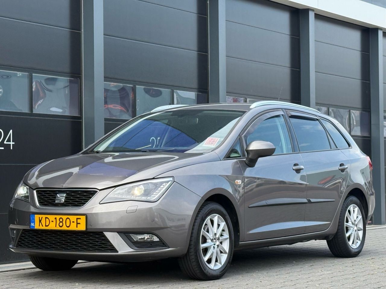 SEAT Ibiza ST - 1.4 TDI Navi Clima Xenon EURO-6 - AutoWereld.nl