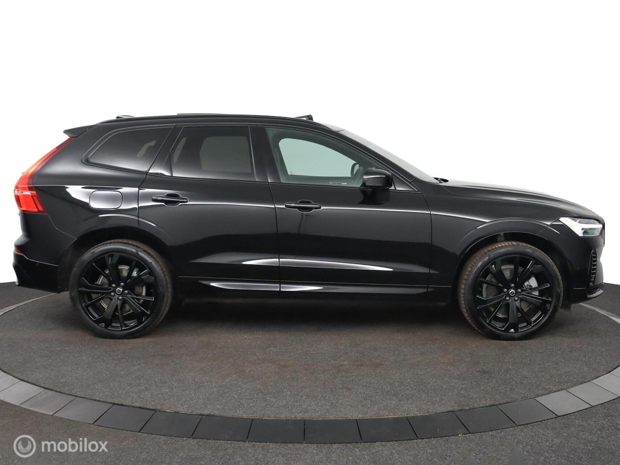 Volvo XC60 - 2.0 T6 Plug-in hybrid AWD Ultra Black Edition|Bliss|Google|Long Range|ACC|Auto PIlot|Trekh - AutoWereld.nl