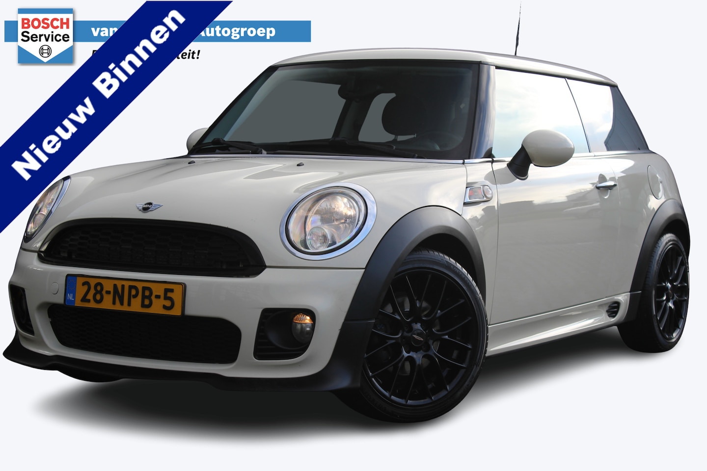 MINI Cooper - Mini 1.6 Business Line 123pk | Nieuwe APK | JCW look | Cruise | Airco | Start stop | 17" v - AutoWereld.nl