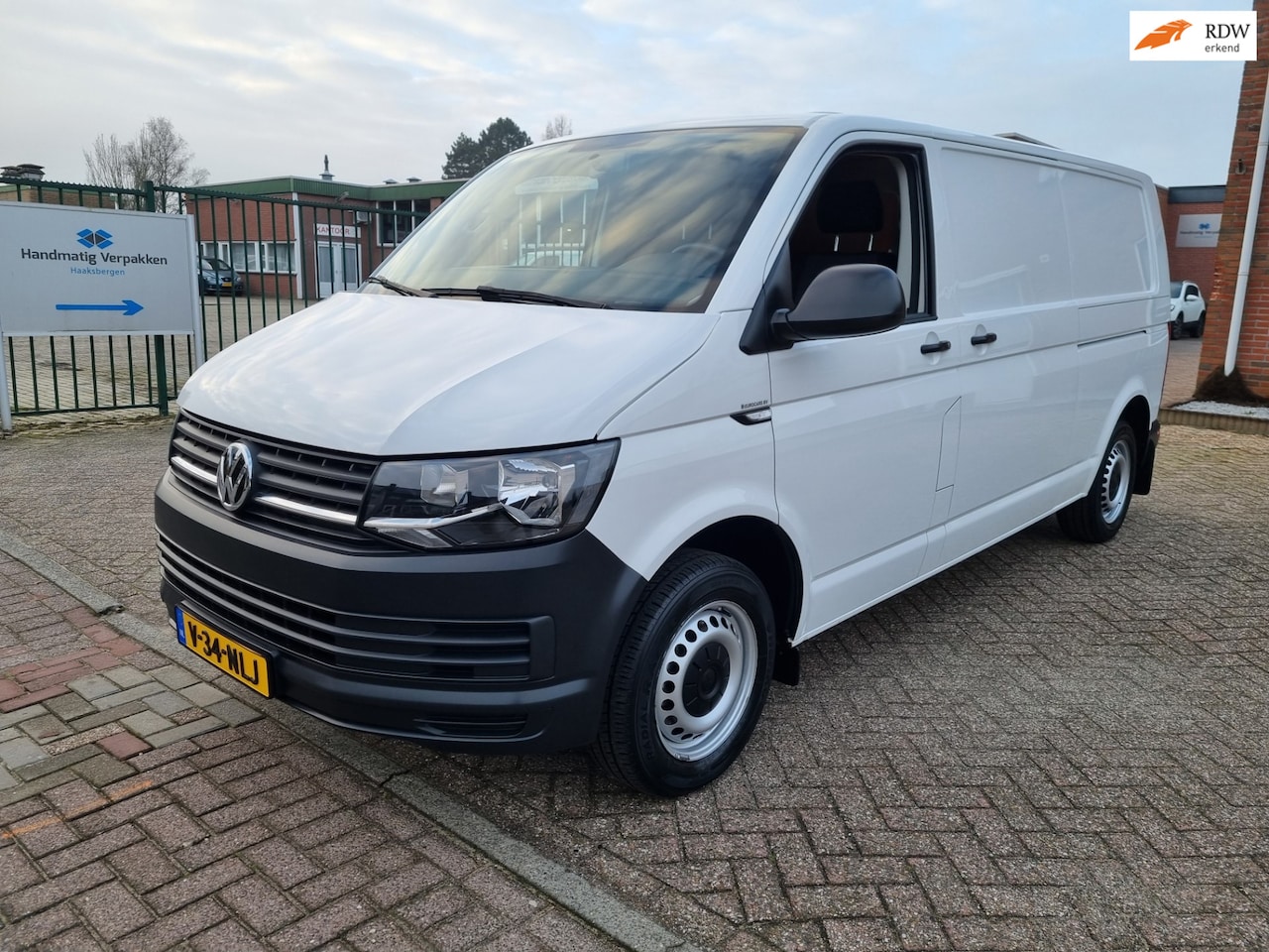 Volkswagen Transporter - T6 2.0 TSI BENZINE/BTWEN BPM VRIJ/GARANTIE/EURO 6 - AutoWereld.nl