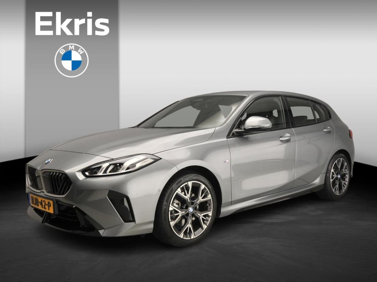 BMW 1-serie - 5-deurs 120 | M-Sportpakket | LED | Navigatie | Sportstoelen | Stoelverwarming | DAB | Alu - AutoWereld.nl