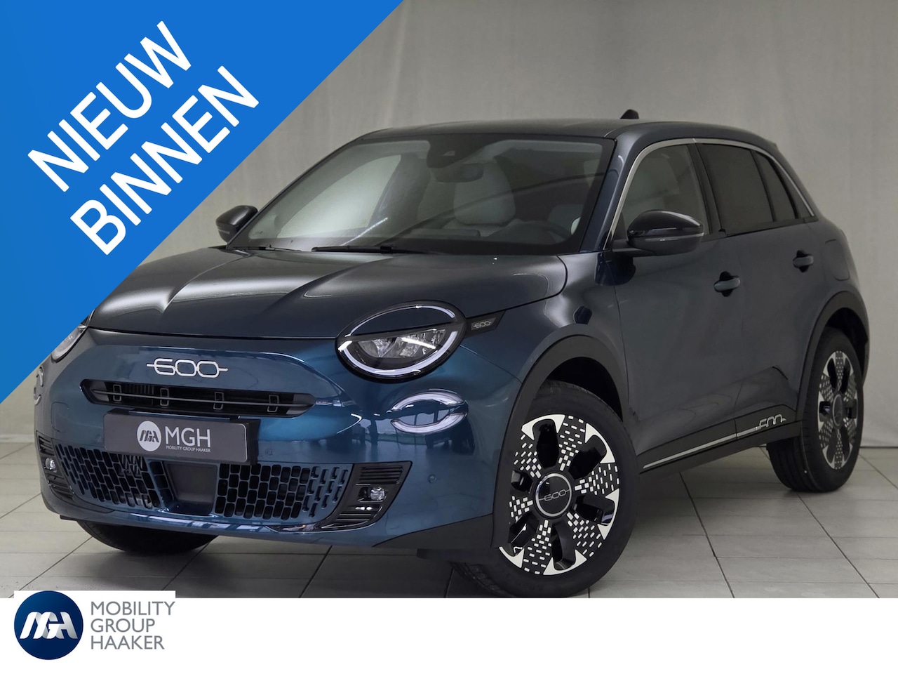 Fiat 600 - 1.2 Hybrid La Prima | Apple- Android | Stoelverwarming | Parkeercamera - AutoWereld.nl