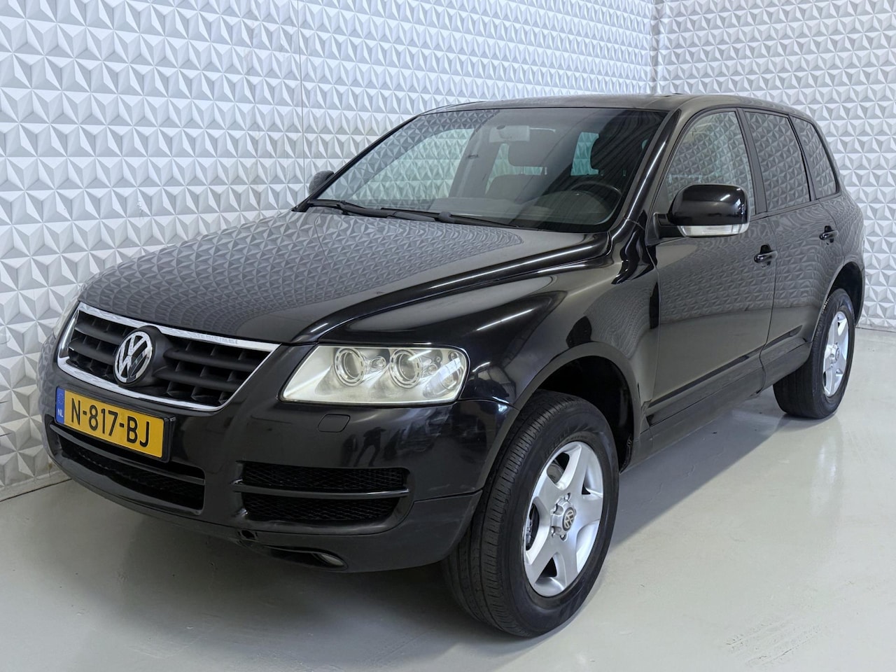 Volkswagen Touareg - 2.5 TDI 4X4 Export/Handel OEKRAINE?! (2004) - AutoWereld.nl