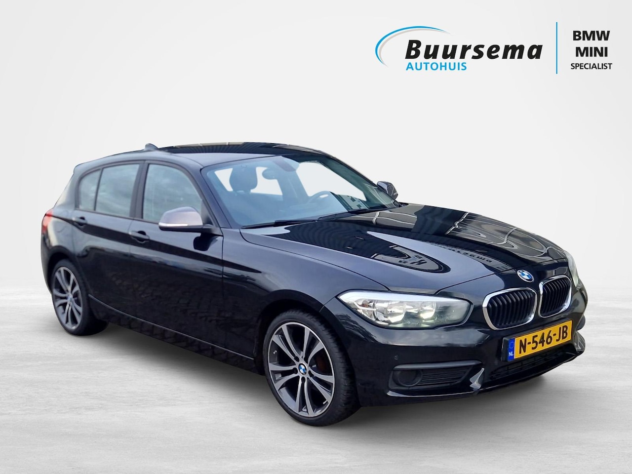 BMW 1-serie - 116i Executive | Trekhaak | Navigatie | Bluetooth Tel | - AutoWereld.nl