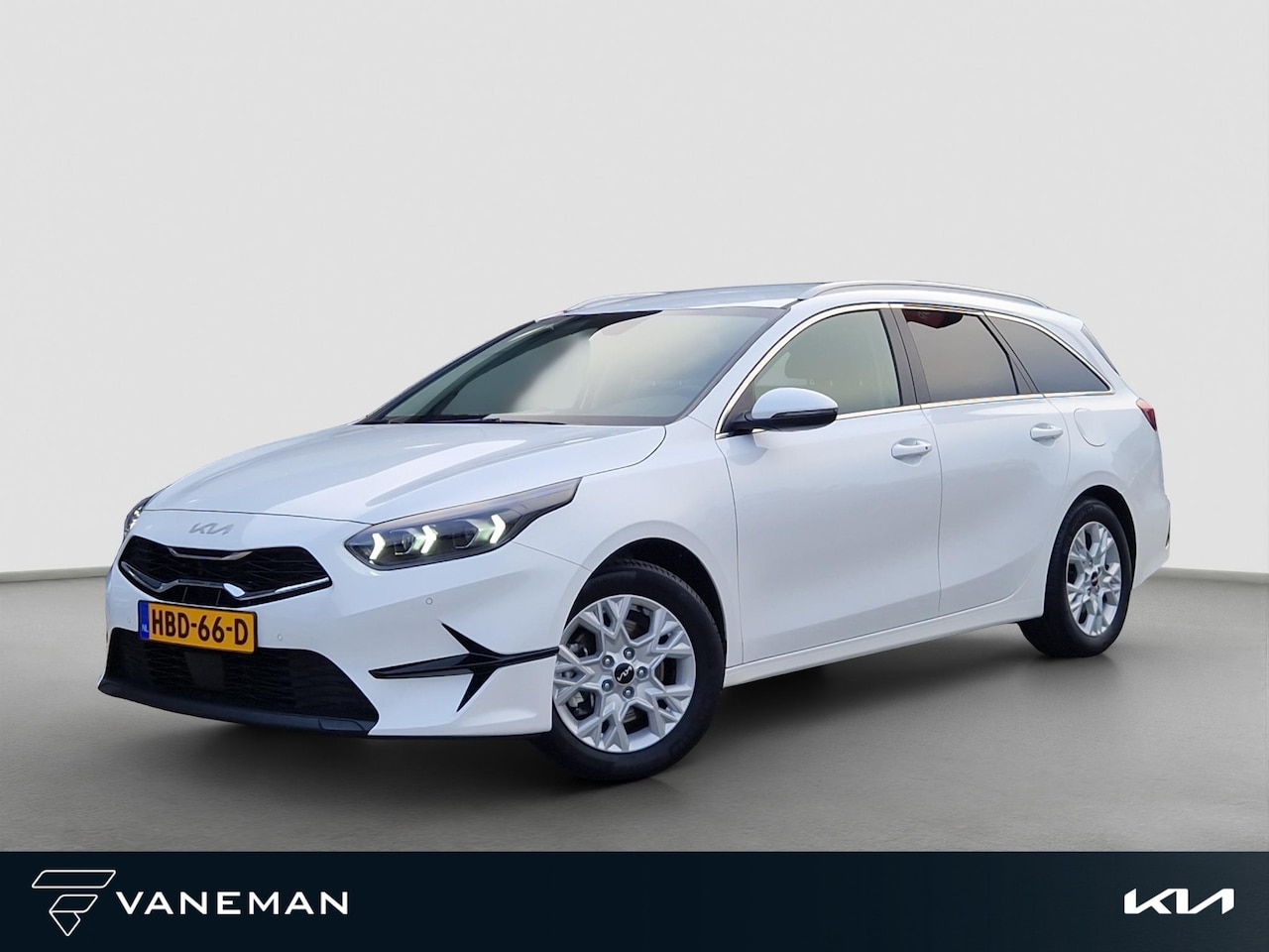 Kia Cee'd Sportswagon - Ceed 1.5 T-GDi DynamicPlusLine Stoel- en Stuurverwarming | Clima | Key-less | Navi | Carpl - AutoWereld.nl
