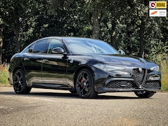Alfa Romeo Giulia - 2.0 T AWD Veloce | Clima | Cruise | Navi | Camera | Leder | Metalic | Stoelverw. | Stuurve