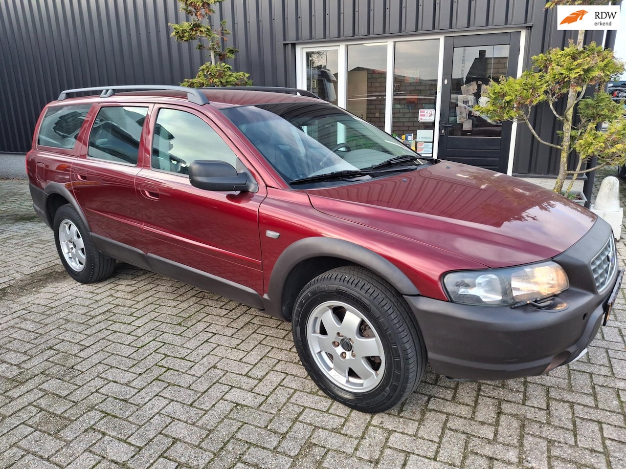 Volvo XC70 - 2.5 T Geartronic Comfort Line ** youngtimer ** - AutoWereld.nl