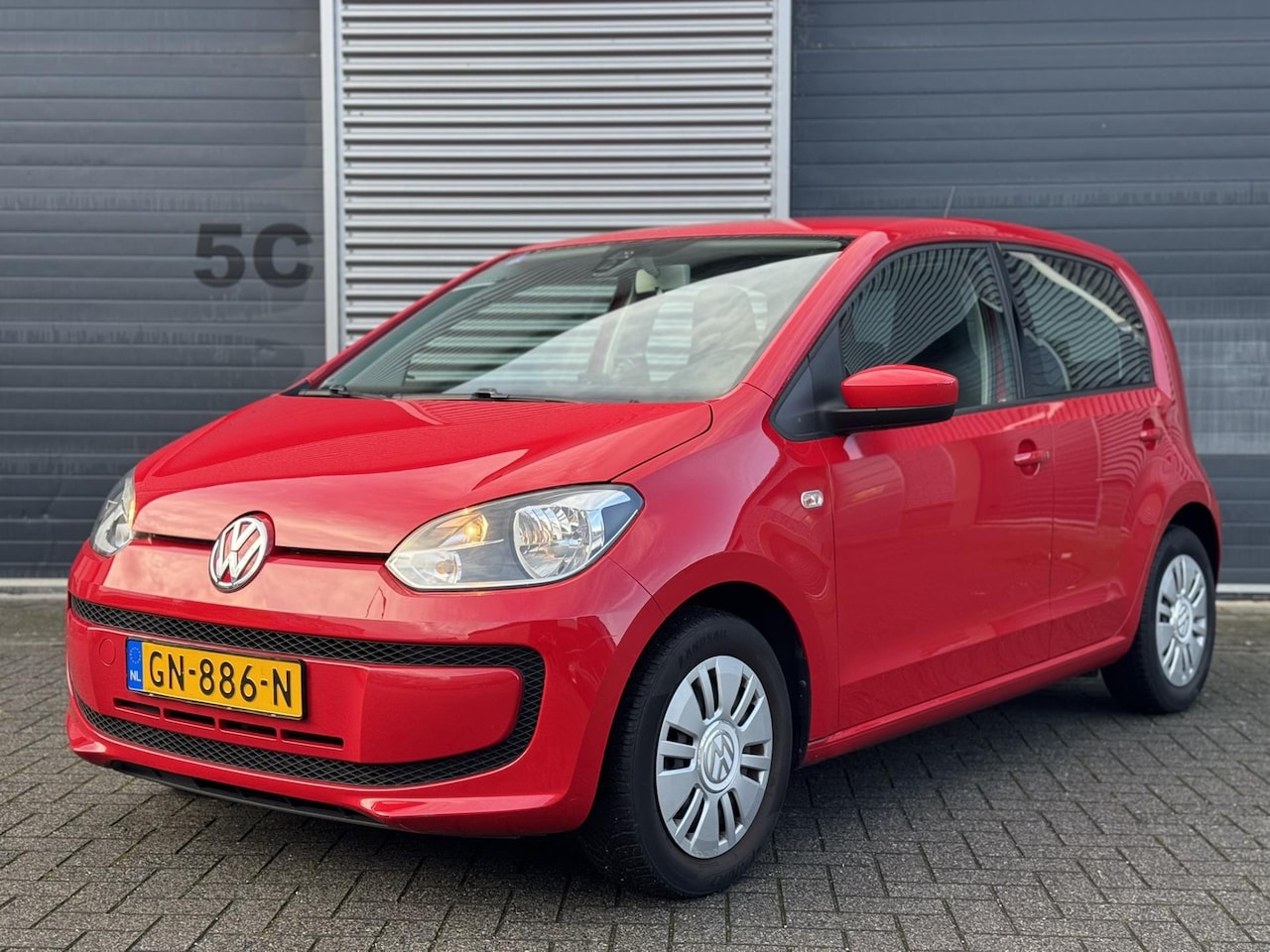 Volkswagen Up! - 1.0 move up! BlueMotion Navi/Airco/Cruise - AutoWereld.nl