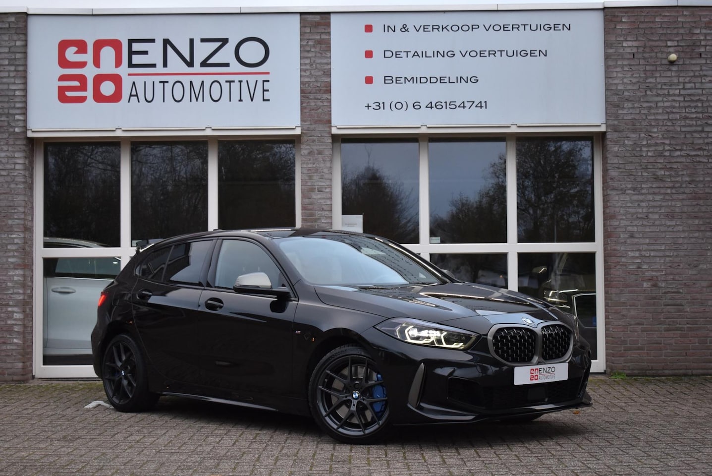 BMW 1-serie - M135i xDrive High Executive Head up Carplay Maxton Carpass - AutoWereld.nl