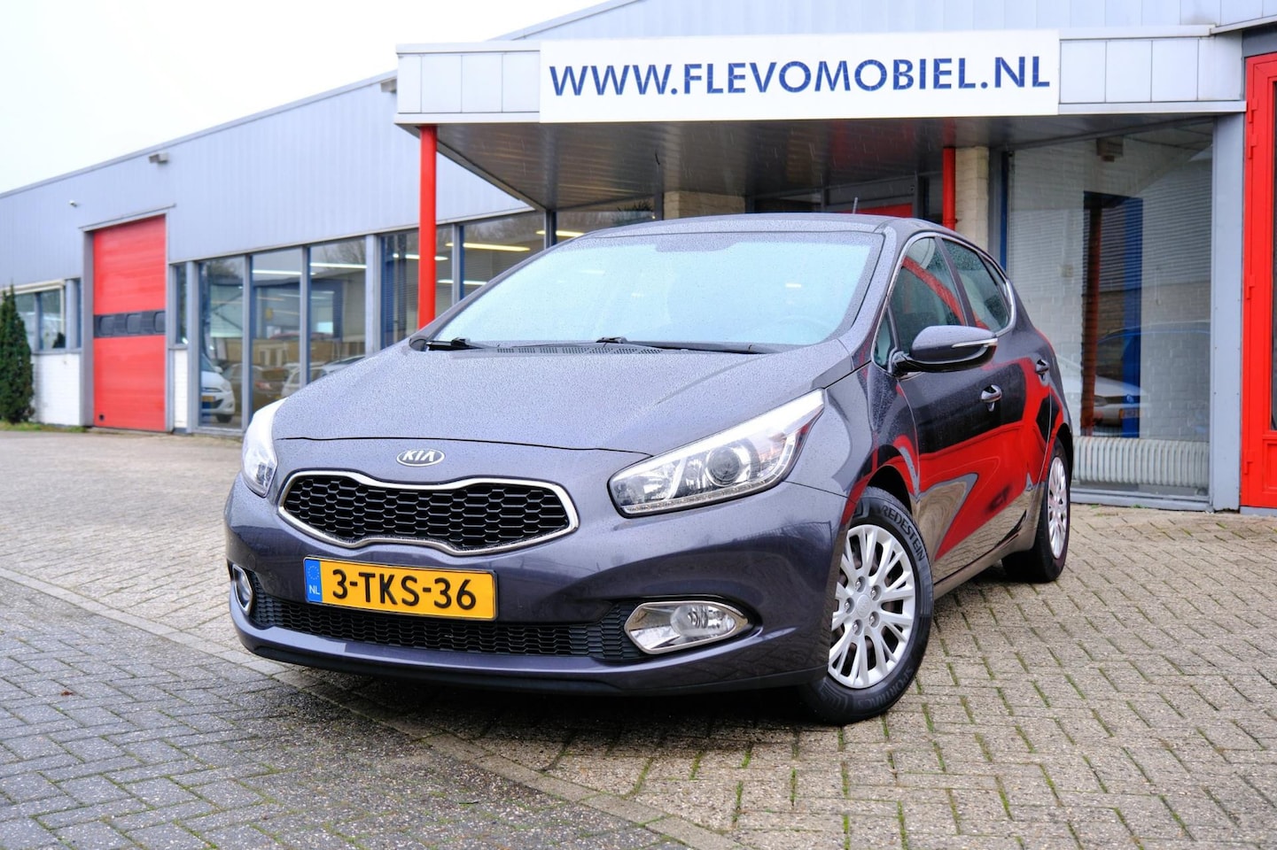 Kia Cee'd - Ceed 1.6 GDI Business Pack Clima|Cruise|Navi|Camera - AutoWereld.nl