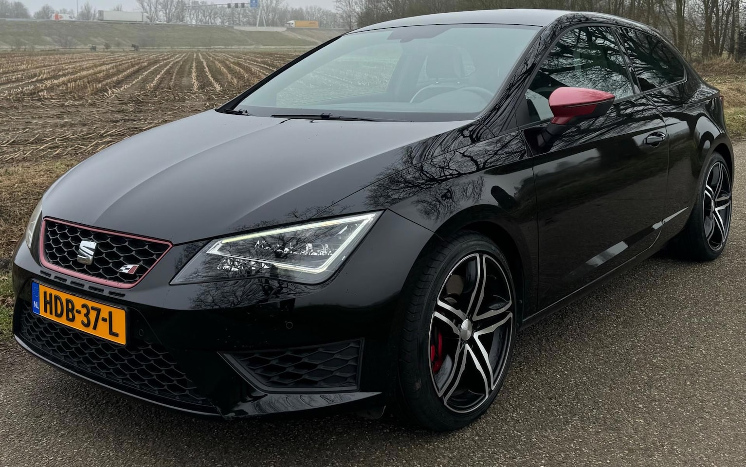 SEAT Leon - CUPRA 2.0 TSI 265PK NAVI LED CLIMA DEALER ONDERHOUDEN - AutoWereld.nl