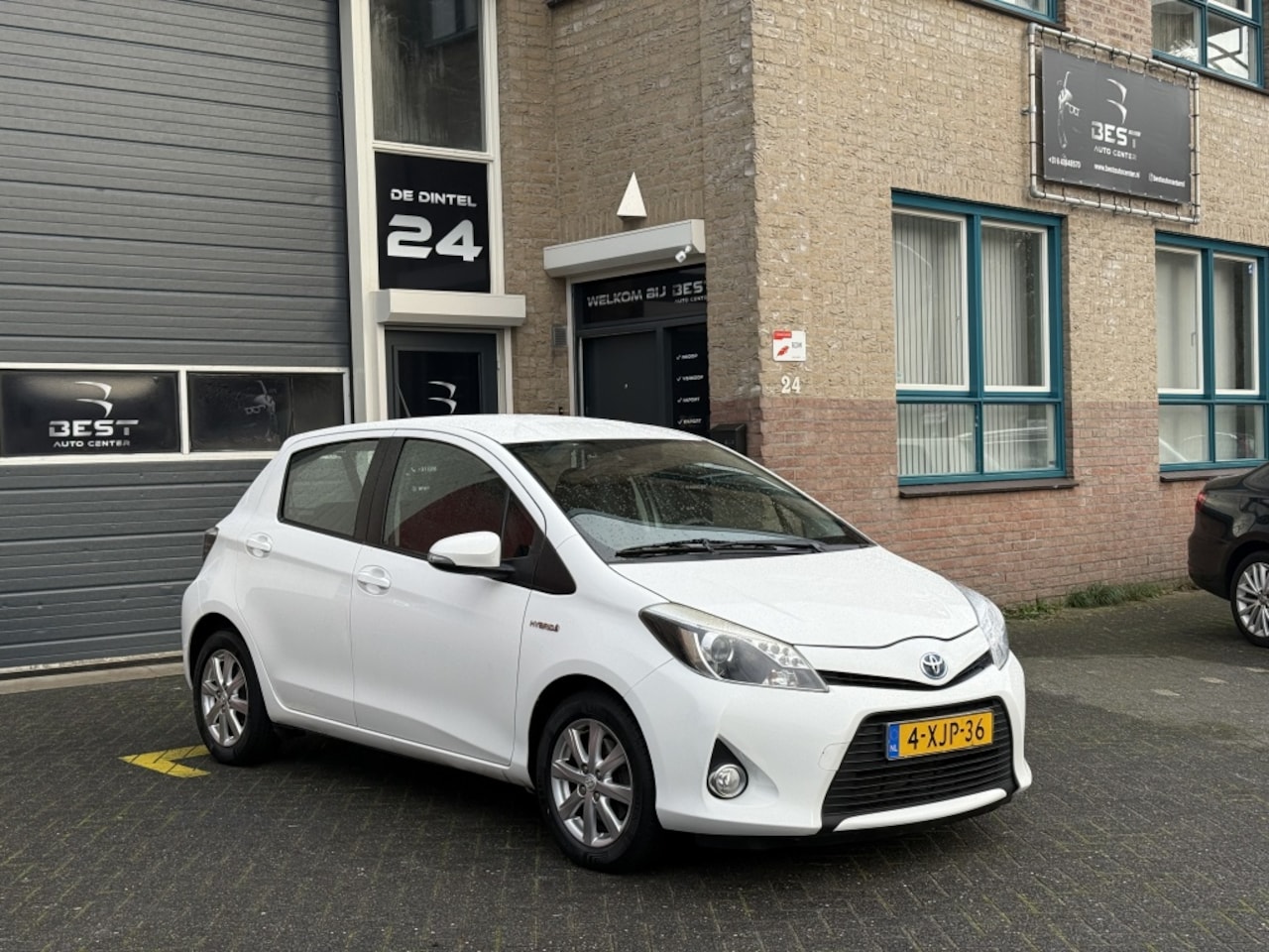 Toyota Yaris - 1.5 Full Hybrid Asp. - AutoWereld.nl