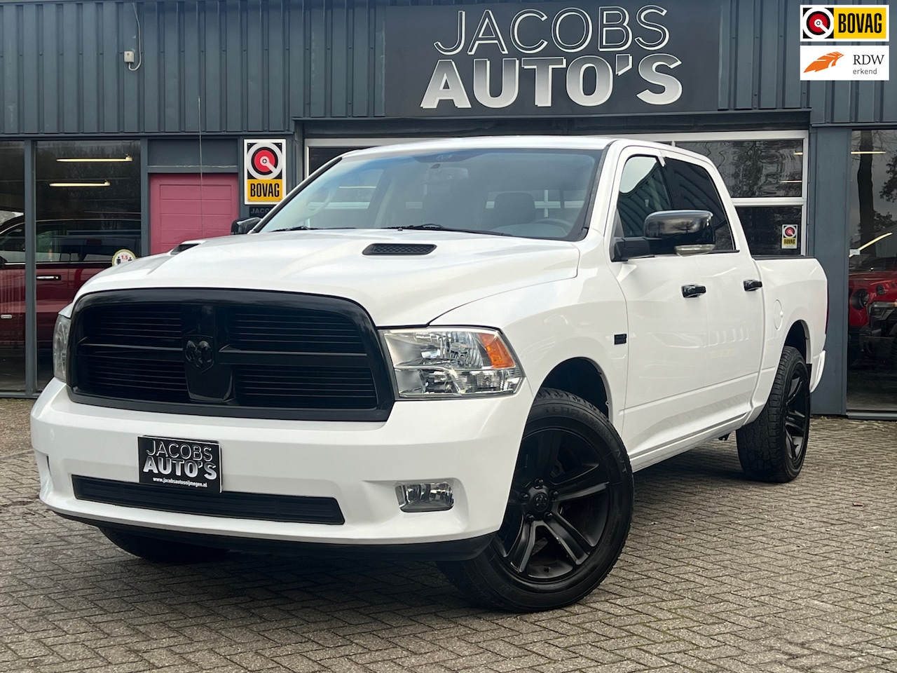Dodge Ram 1500 - 5.7 V8 4x4 Crew Cab 5'7 5.7 V8 4x4 Crew Cab 5'7 - AutoWereld.nl