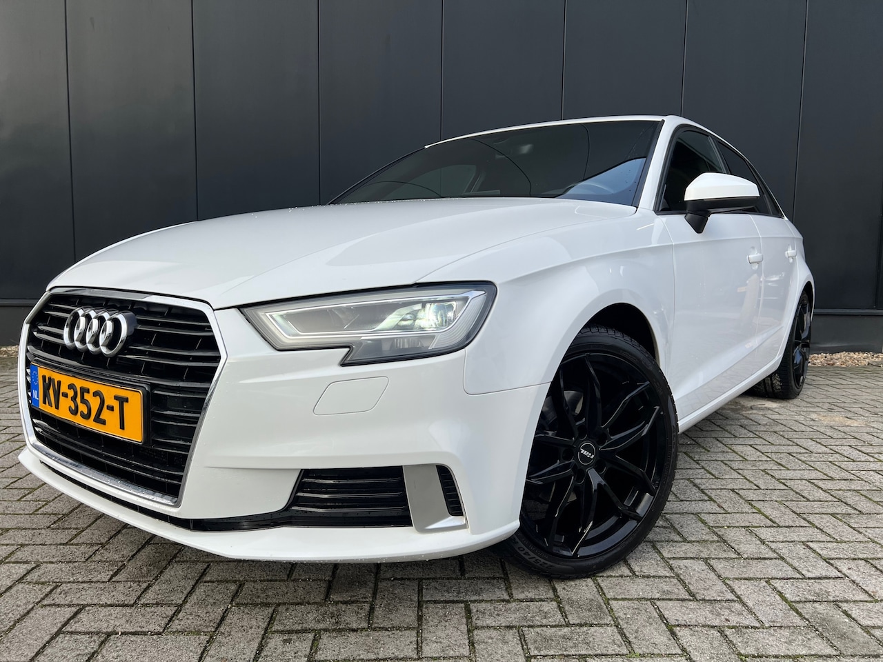 Audi A3 Sportback - 1.0 TFSI Sport '16 Aut/Leer/Navi/18'Lmv/Nap - AutoWereld.nl