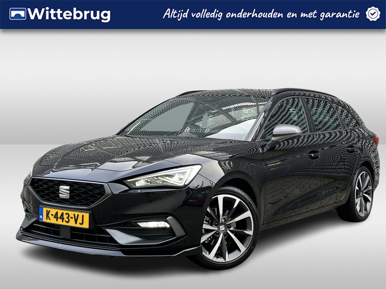 SEAT Leon Sportstourer - 1.5 TSI FR Launch Edition / Navigatie / App connect / Parkeersensoren achter / Lichtmetaal - AutoWereld.nl