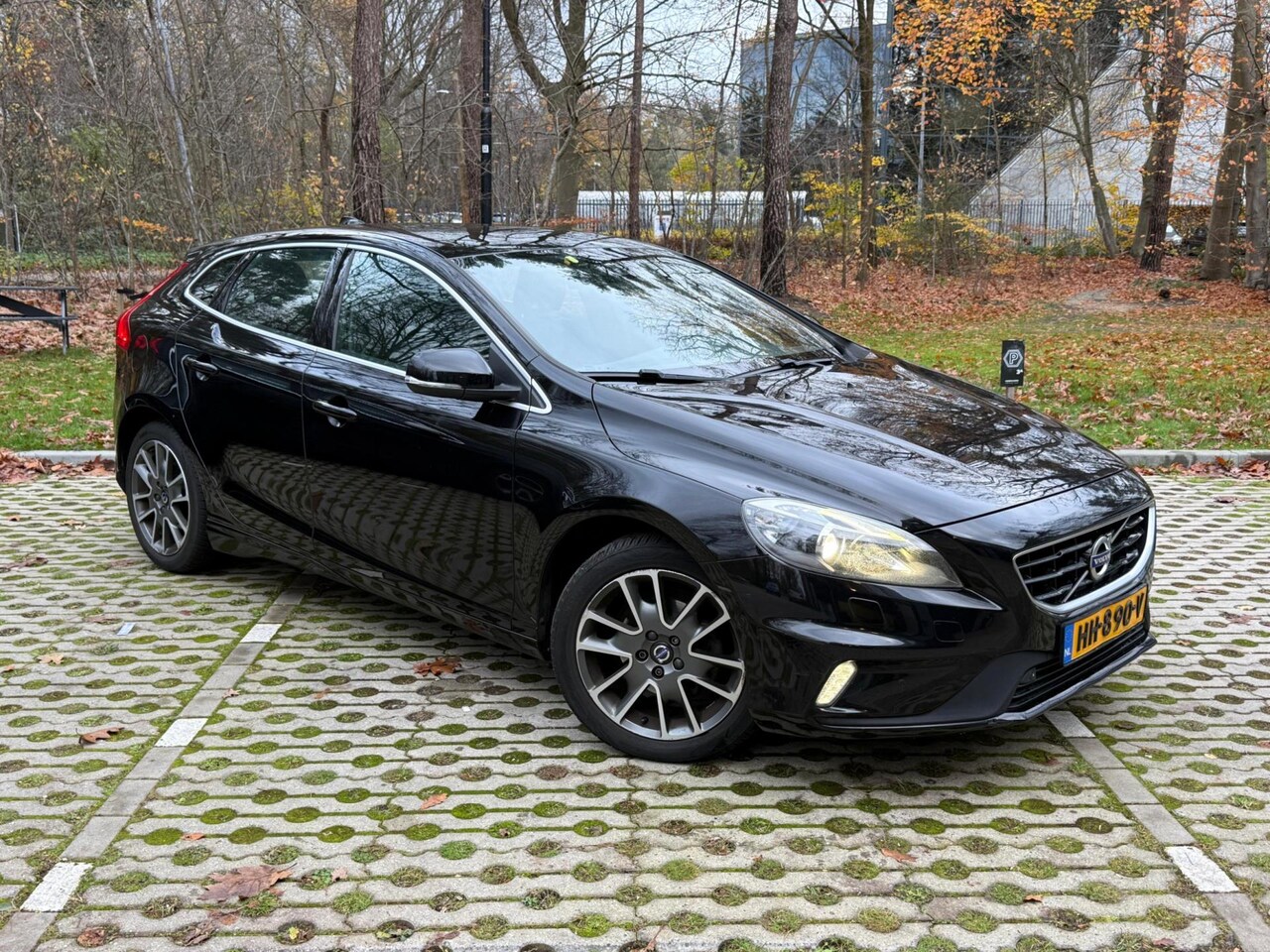 Volvo V40 - D2 R-Design BTW - AutoWereld.nl